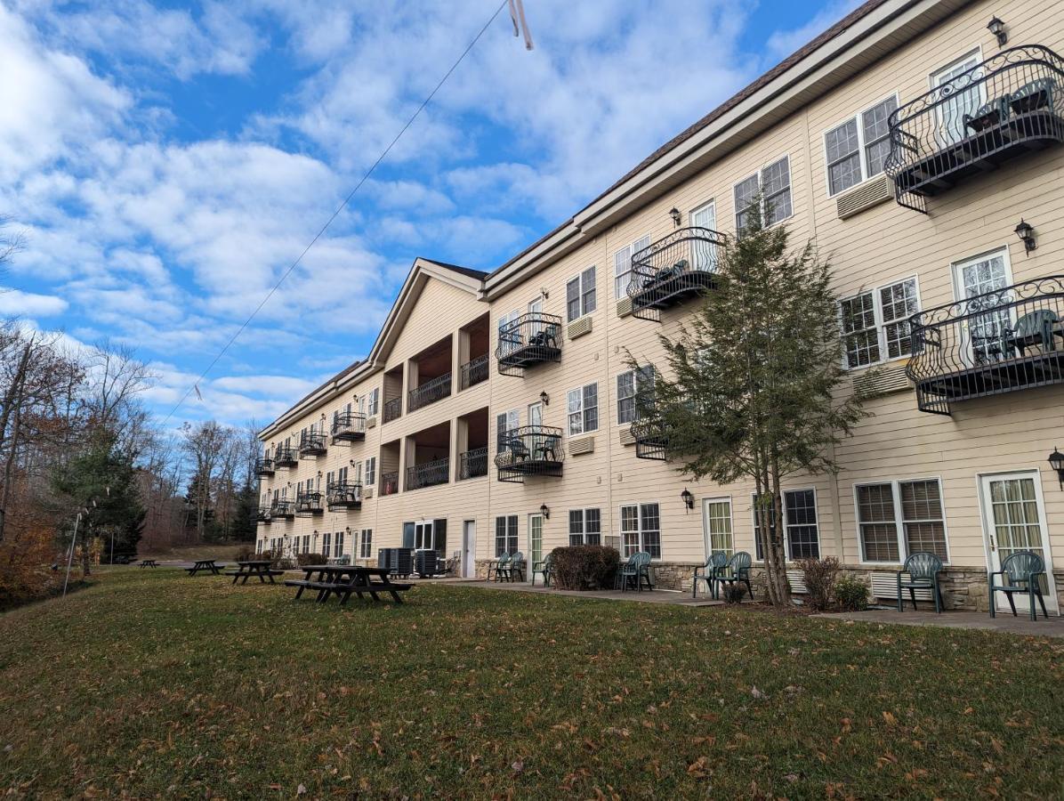 The Willowbrook Golf Hotel At Split Rock Lake Harmony Eksteriør bilde
